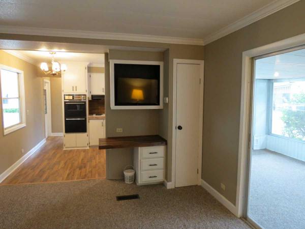 Country Club Manor168 WoodmereEustis, FL 32726