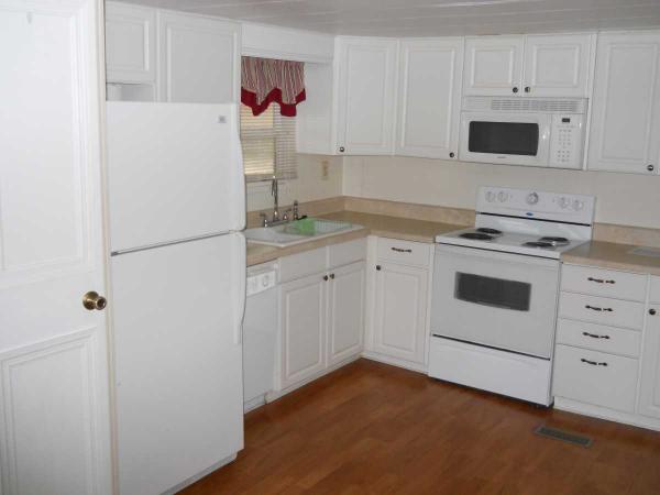 Country Club Manor157 Oakland DriveEustis, FL 32726