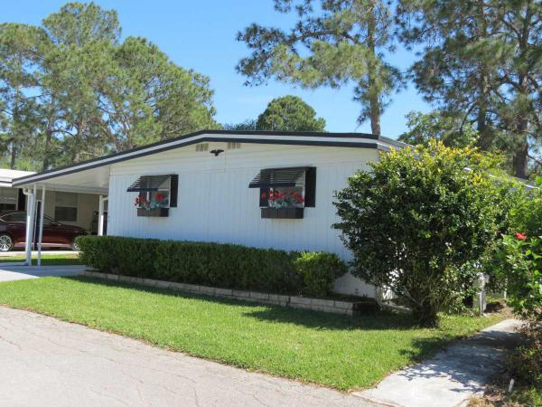 Country Club Manor188 Palm Meadows DriveEustis, FL 32726