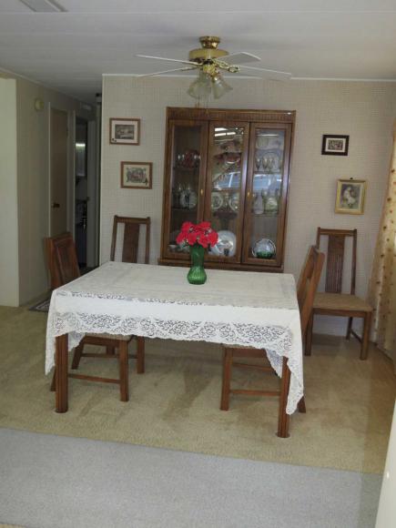Country Club Manor188 Palm Meadows DriveEustis, FL 32726