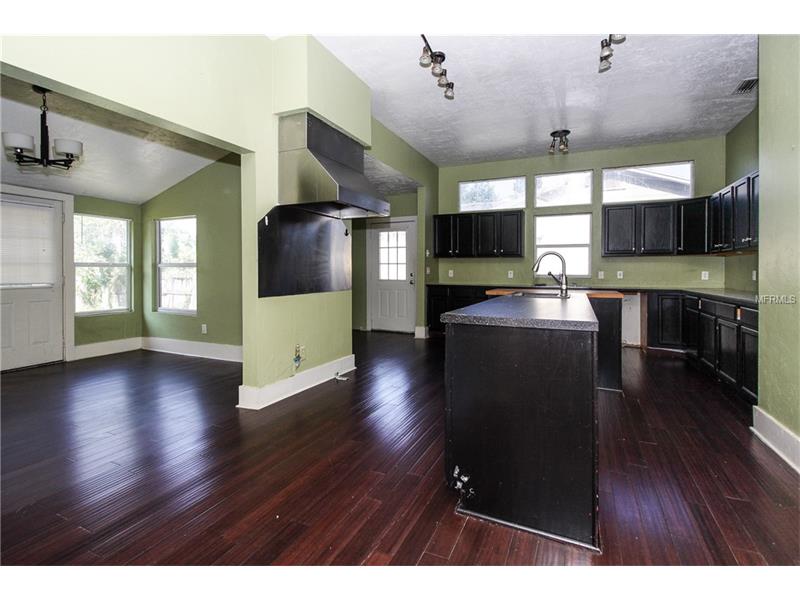 912 E ORANGE AVENUE, Eustis, FL 32726