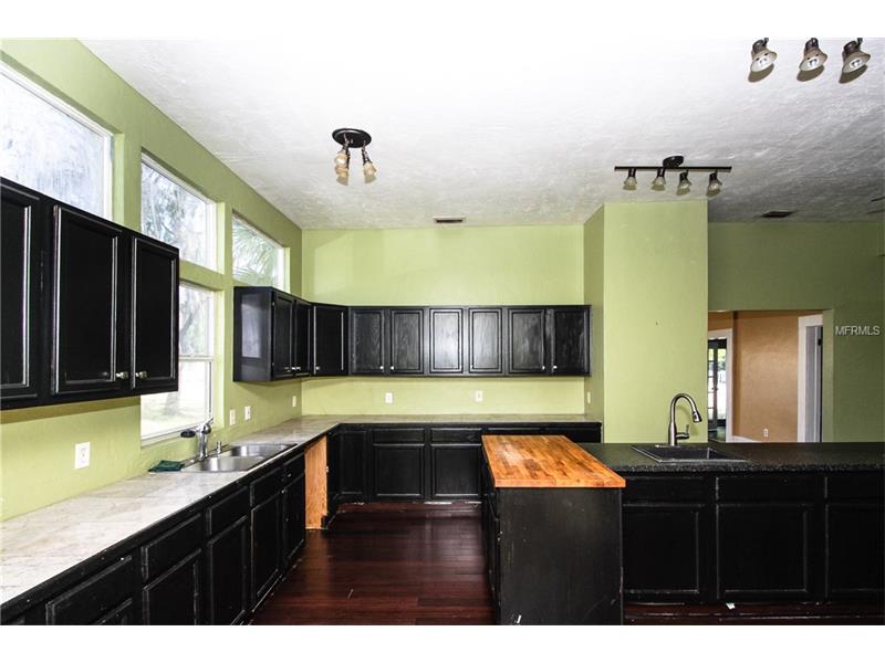 912 E ORANGE AVENUE, Eustis, FL 32726
