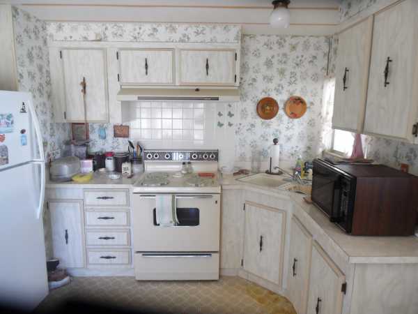 Sunlake Estates1110 LAKE DRIVEGrand Island, FL 32735