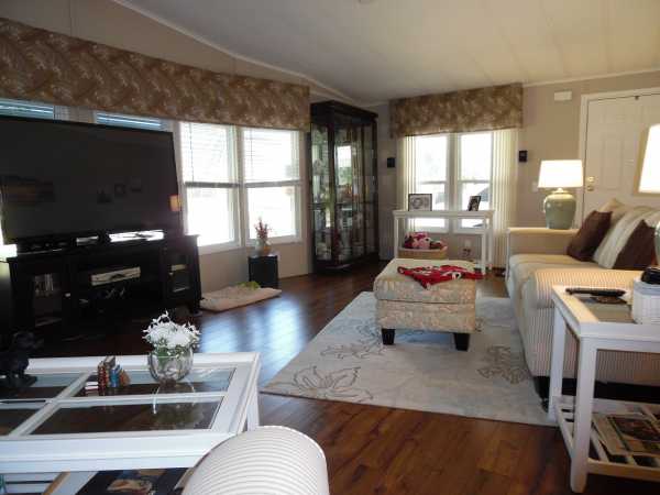 Sunlake Estates2153 UPPER RED LAKE LANEGrand Island, FL 32735