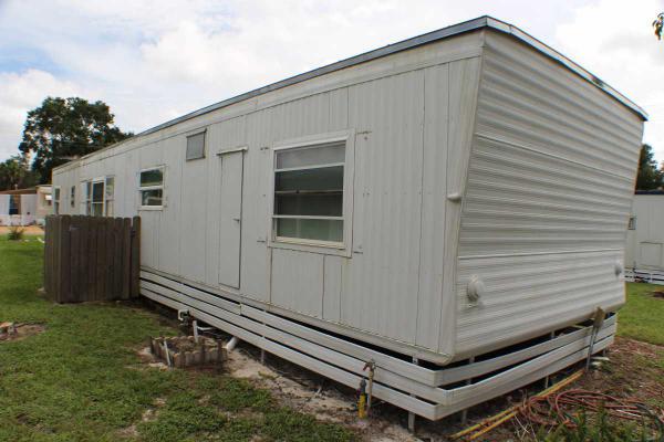 Hibiscus Mobile Home Community 26 Rose lnMount Dora, FL 32757