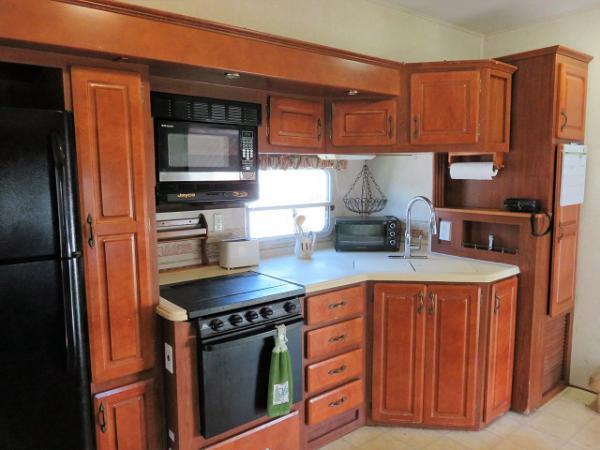 12 Woods-N-Water Dr