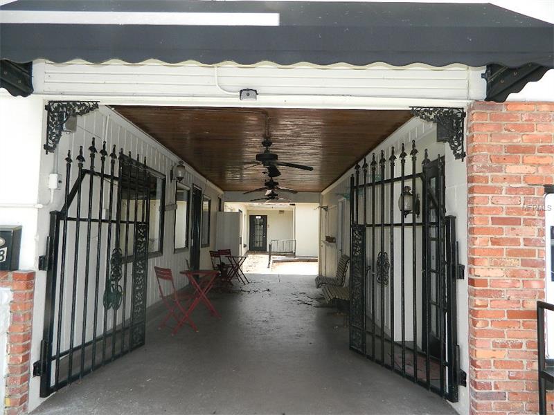 110 E 3RD AVENUE, Mount Dora, FL 32757