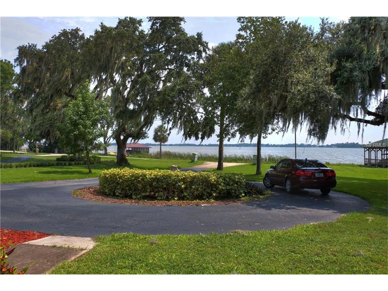 4097 LAKESHORE DRIVE, Mount Dora, FL 32757