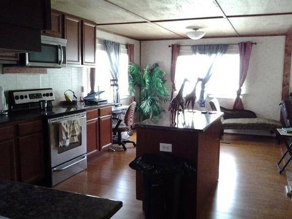 Pine Forest Mobile Home Community 31 Westlake Ct.Orange City, FL 32763