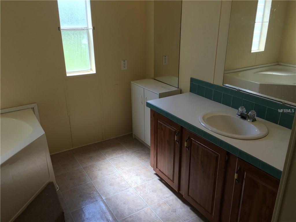 680 Pell Rd, Osteen, FL 32764
