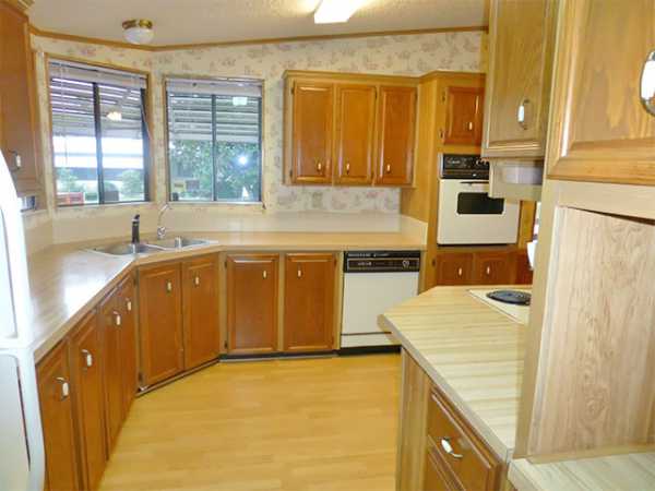 Palm Valley875 E. PALM VALLEY DR.Oviedo, FL 32765