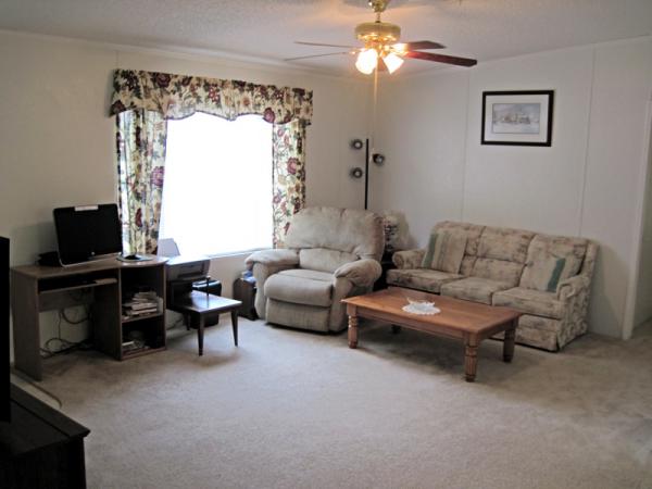 Oak Springs Mobile Home Community 5 Marlene CourtSorrento, FL 32776