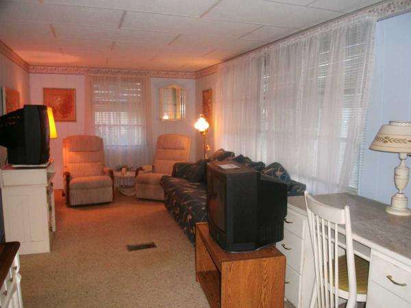 Holiday Mobile Home Park2758 MAIN STREETTavares, FL 32778