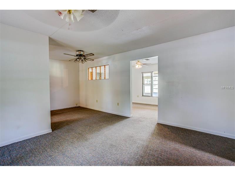 27736 LISA DRIVE, Tavares, FL 32778