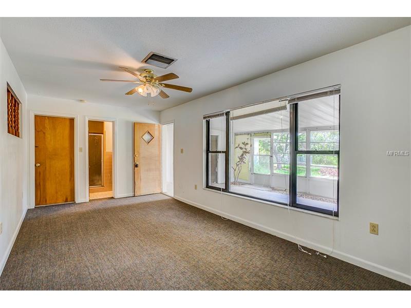 27736 LISA DRIVE, Tavares, FL 32778
