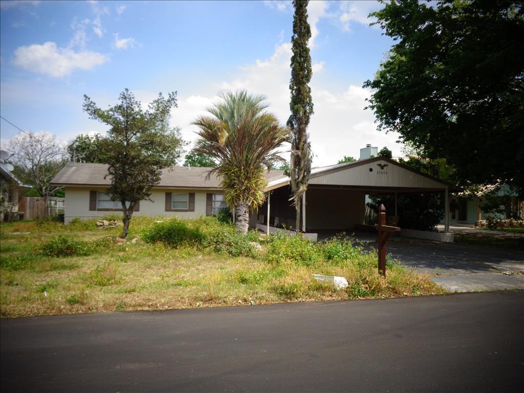 27836 Lois Drive, Tavares, FL 32778