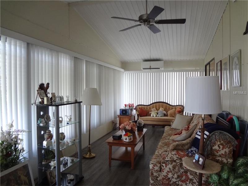 1330 Nassau Circle, Tavares, United States 32778