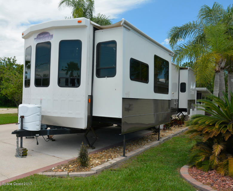 149 Plantation Dr, Titusville, FL 32780