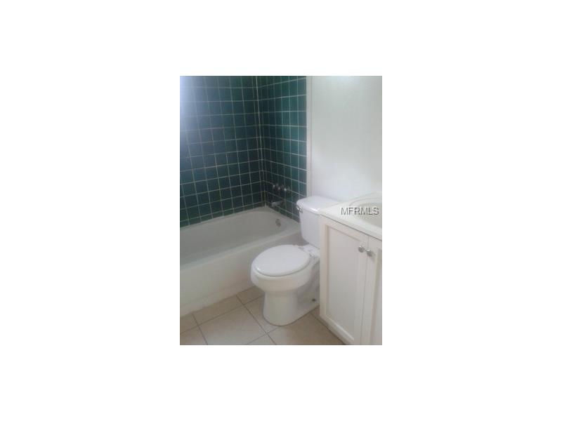 1404 S DELEON AVENUE, Titusville, FL 32780