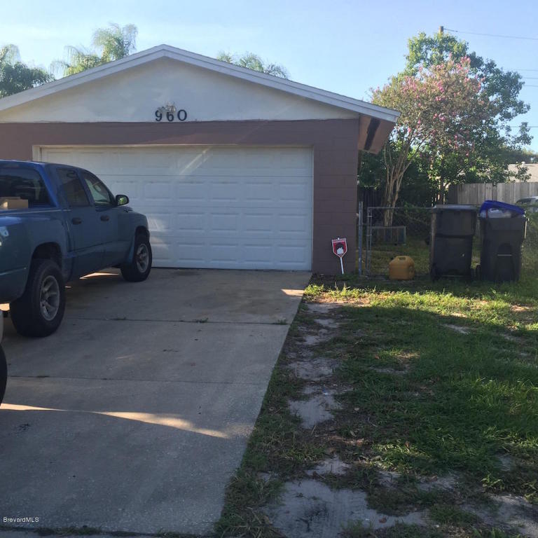 960 Lois Lane, Titusville, FL 32780