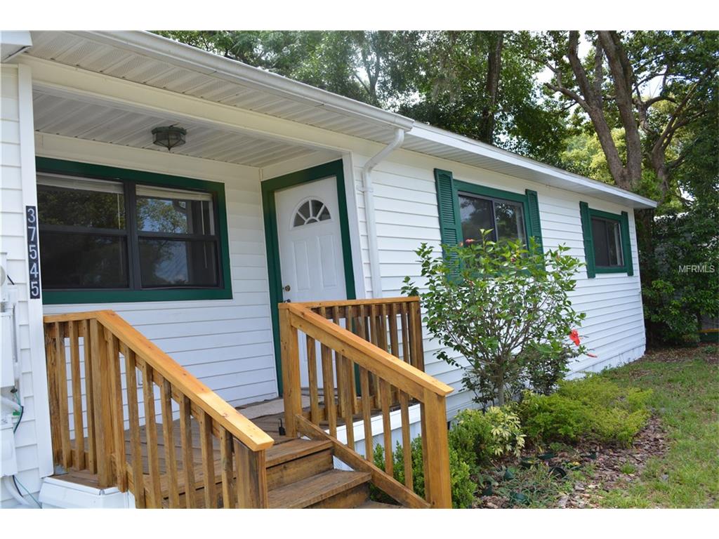 37545 Washington Ave, Umatilla, FL 32784