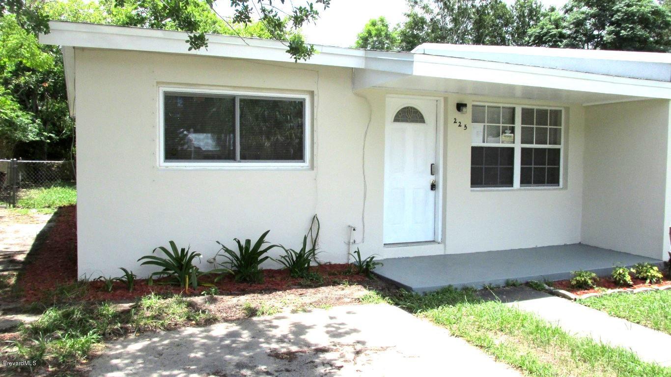 225 Towne Place, Titusville, FL 32796