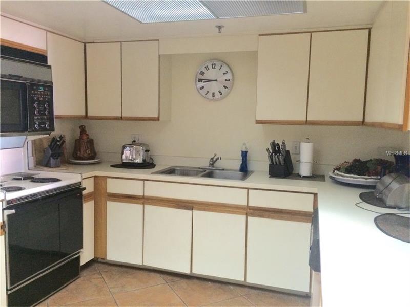 530 E CENTRAL BOULEVARD, Orlando, FL 32801