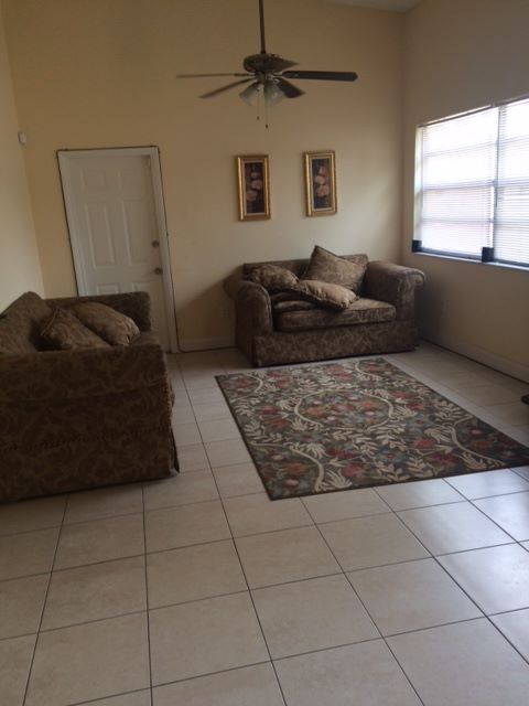 6060 Yucatan Dr, Orlando, FL 32807