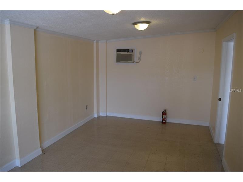 1433 N PINE HILLS ROAD, Orlando, FL 32808