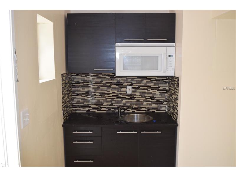1433 N PINE HILLS ROAD, Orlando, FL 32808