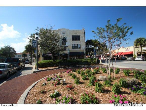 927 E New Haven Avenue, Melbourne, FL 32901