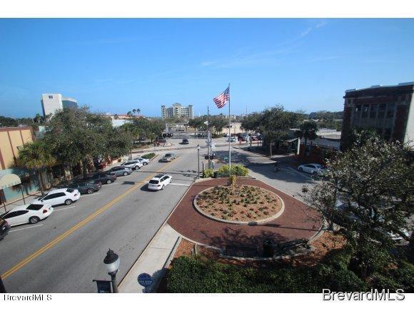 927 E New Haven Avenue, Melbourne, FL 32901