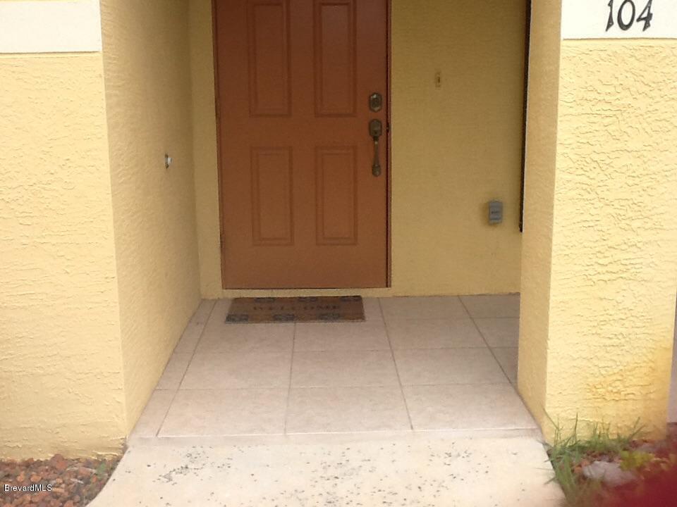 1160 Luminary Cir, Melbourne, FL 32901