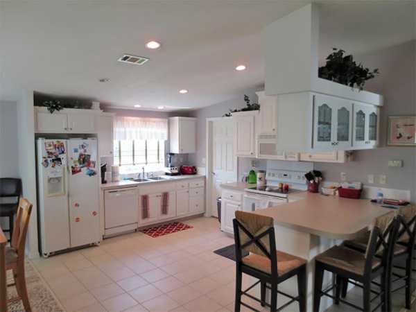 Lakes of Melbourne3873 Seagate DrMelbourne, FL 32904