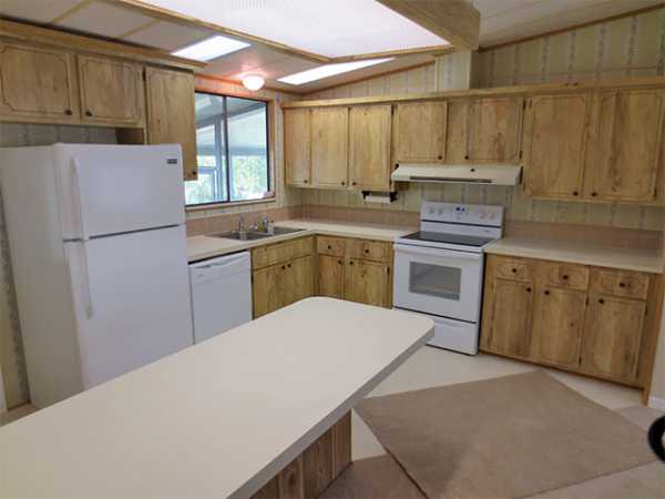 Lakes of Melbourne2204 Parkland DriveMelbourne, FL 32904