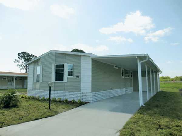 Lakes of Melbourne2441 Boca Way PlaceMelbourne, FL 32904