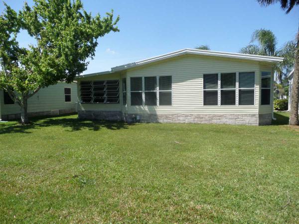 Lakes of Melbourne2261 Parkland Dr.Melbourne, FL 32904