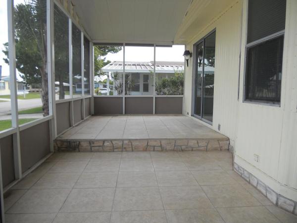 433 Crockett St.