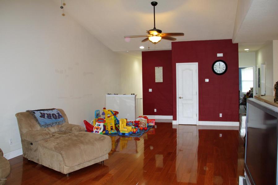 1065 Venetian Dr #204, West Melbourne, FL 32904