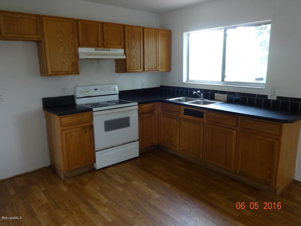 1082 Hampshire Avenue, Palm Bay, FL 32905