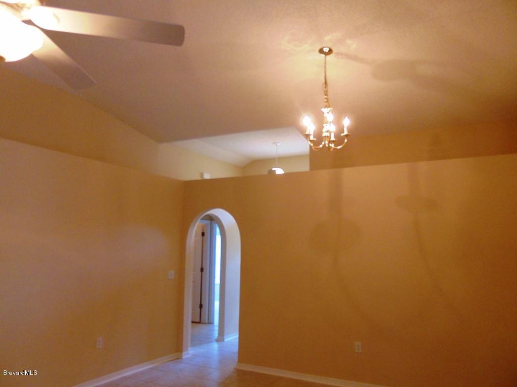 2177 Spring Creek Cir, Palm Bay, FL 32905