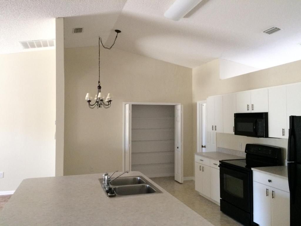 1724 NW Taymouth Street, Palm Bay, FL 32907