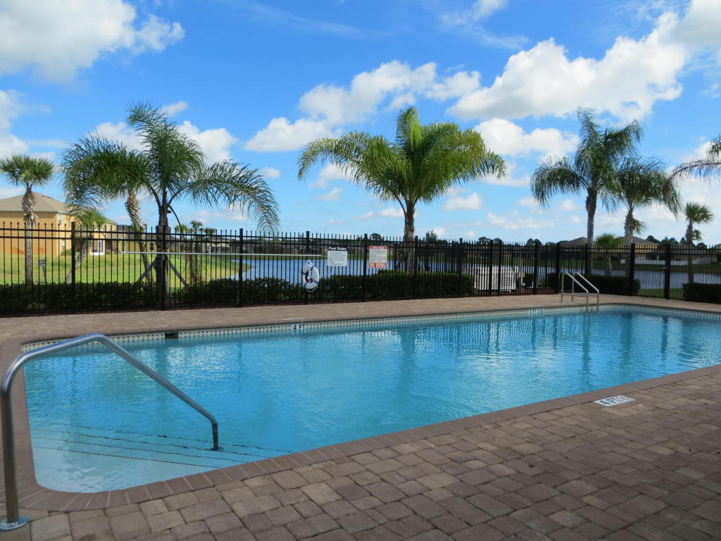 2600 Snapdragon Drive, Palm Bay, FL 32907