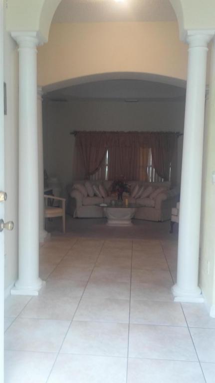 471 Almansa Street, Palm Bay, FL 32907