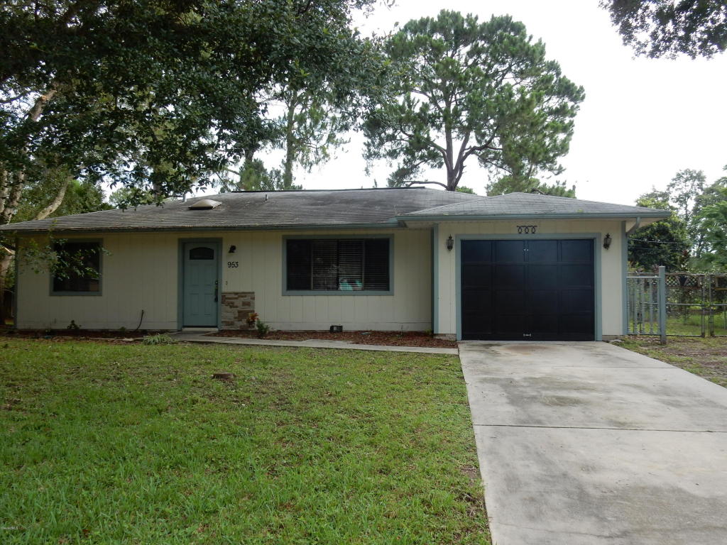 953 Flower Street, Palm Bay, FL 32907