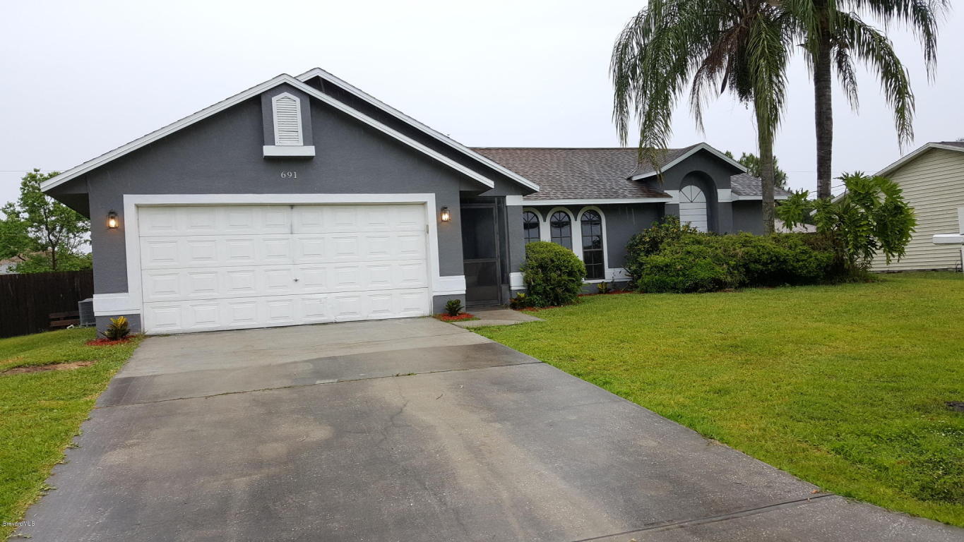 691 Munich Street, Palm Bay, FL 32907