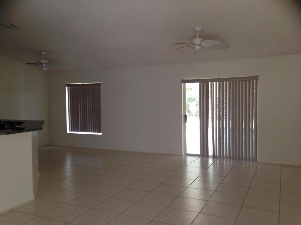 911 Quail Street, Palm Bay, FL 32909