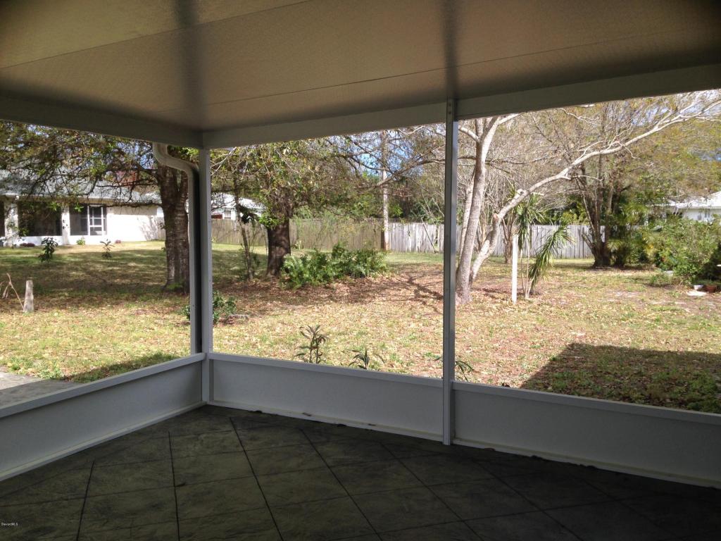 911 Quail Street, Palm Bay, FL 32909