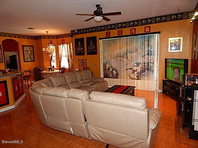1910 Thornwood Dr, Palm Bay, FL 32909