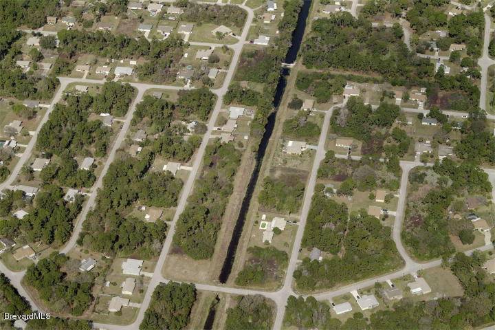 1457 Sacramento Avenue, Palm Bay, FL 32909